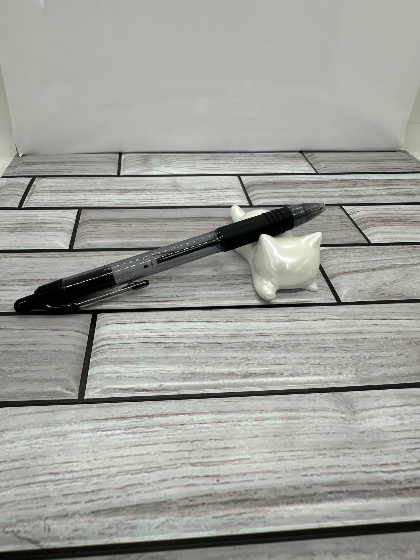 Pearl White Cat Pen Rest Home Decor