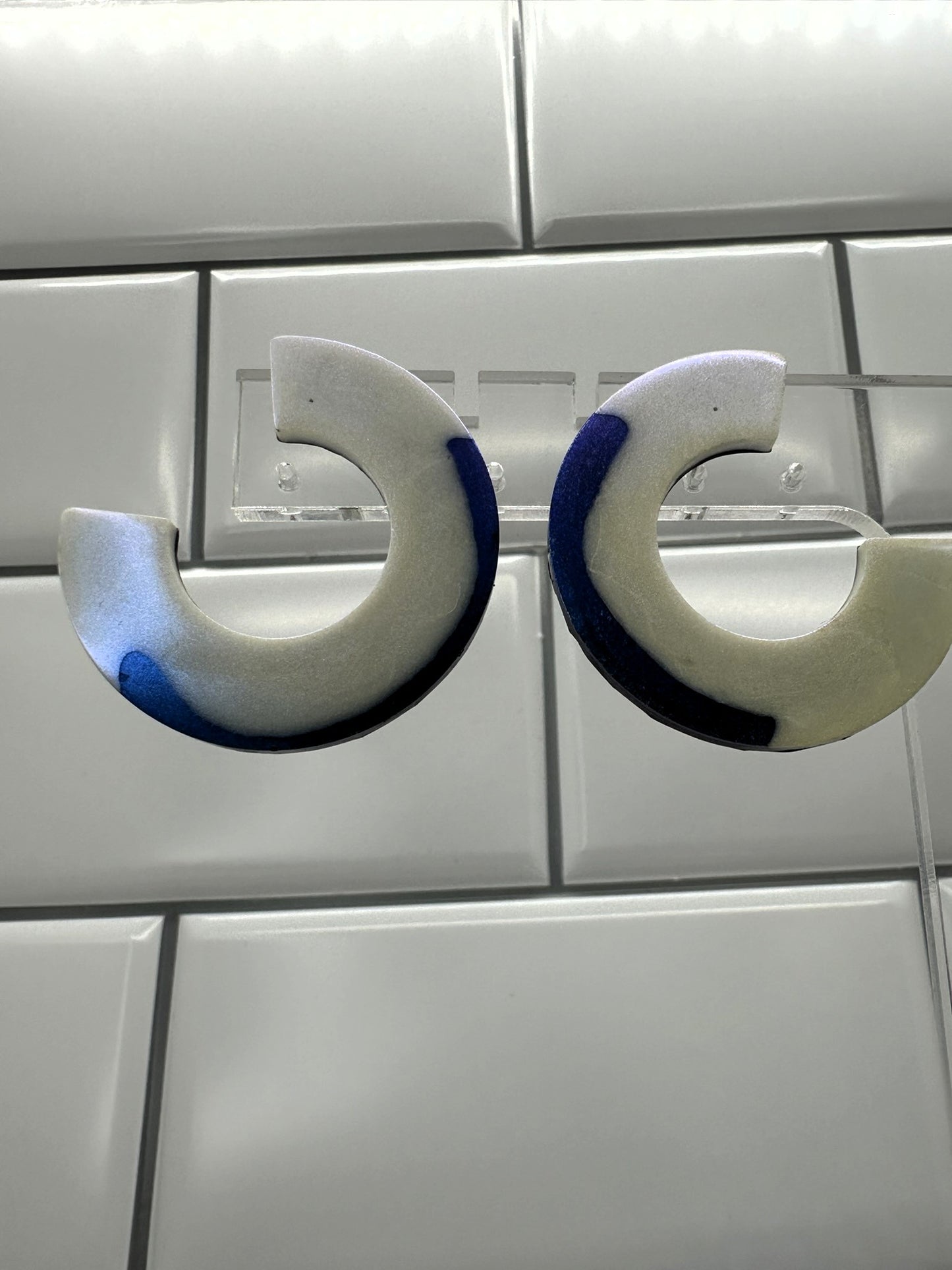 Color Shifting Blues Whites Yellows C Stud Earrings