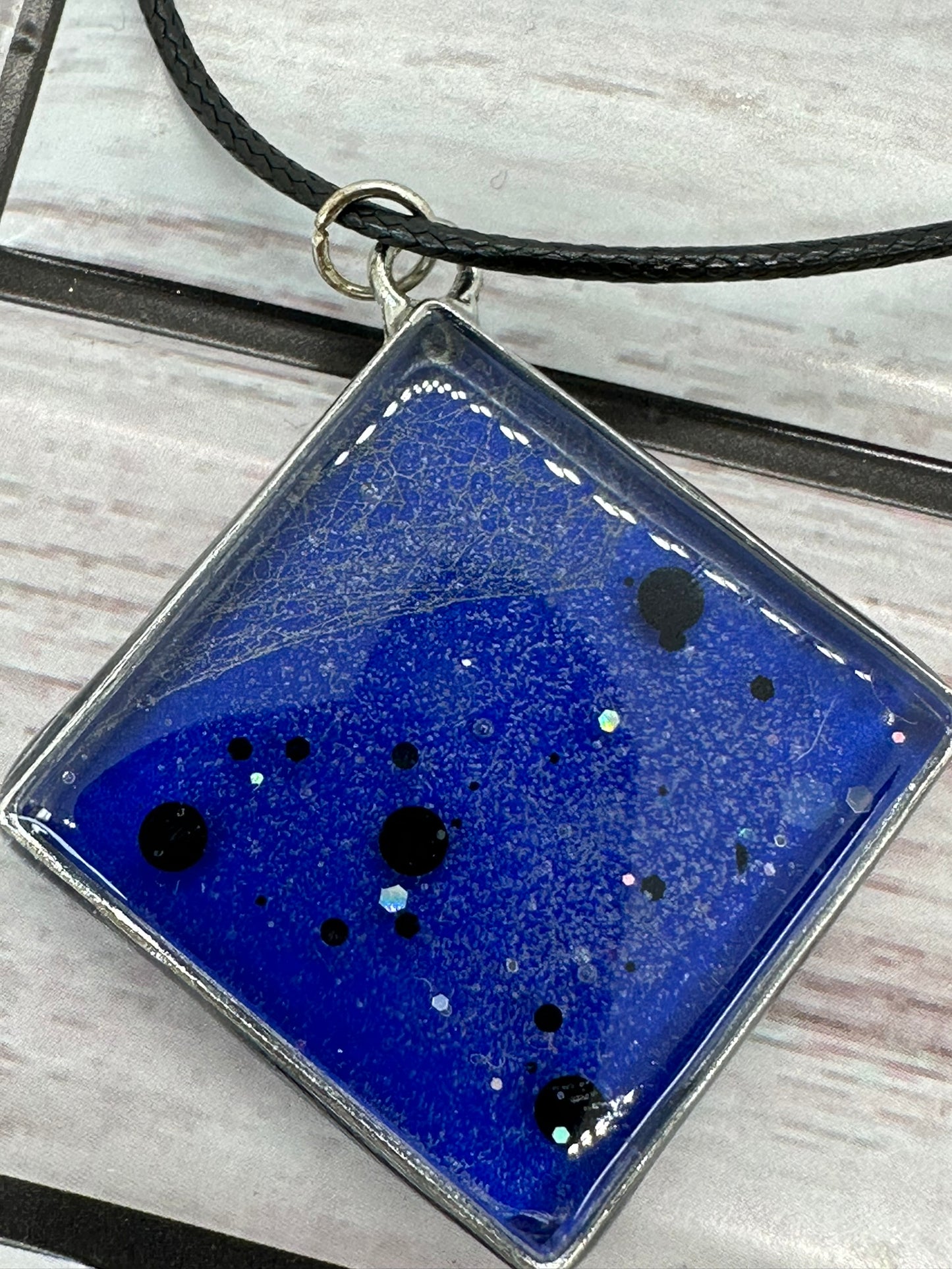 Ethereal Spider Web Resin Necklace (REAL SPIDER WEB)