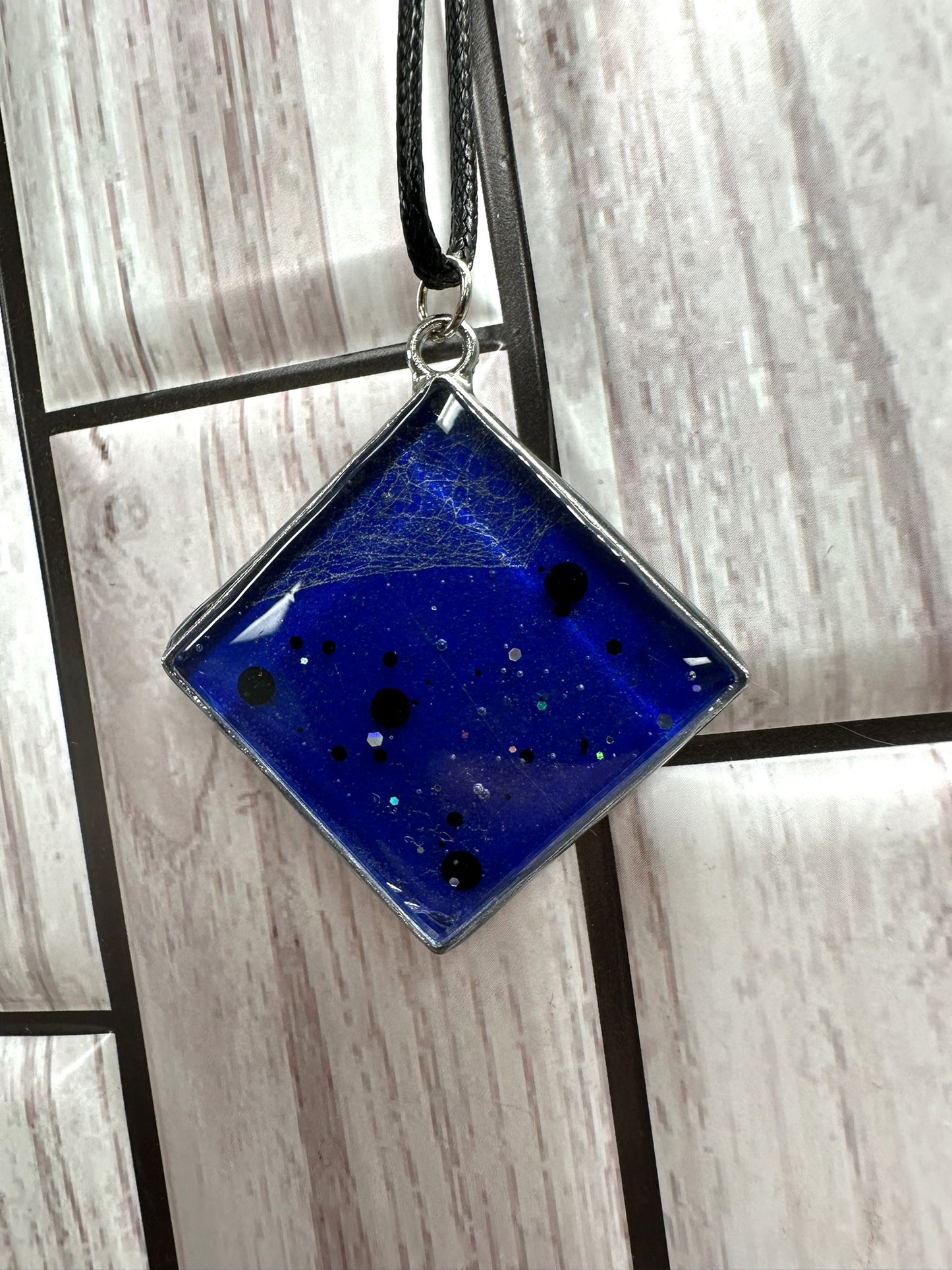 Ethereal Spider Web Resin Necklace (REAL SPIDER WEB)