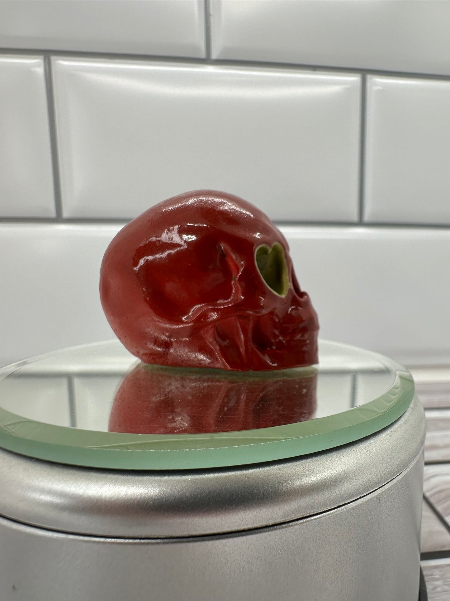 Heart-Eyed Skull Statue