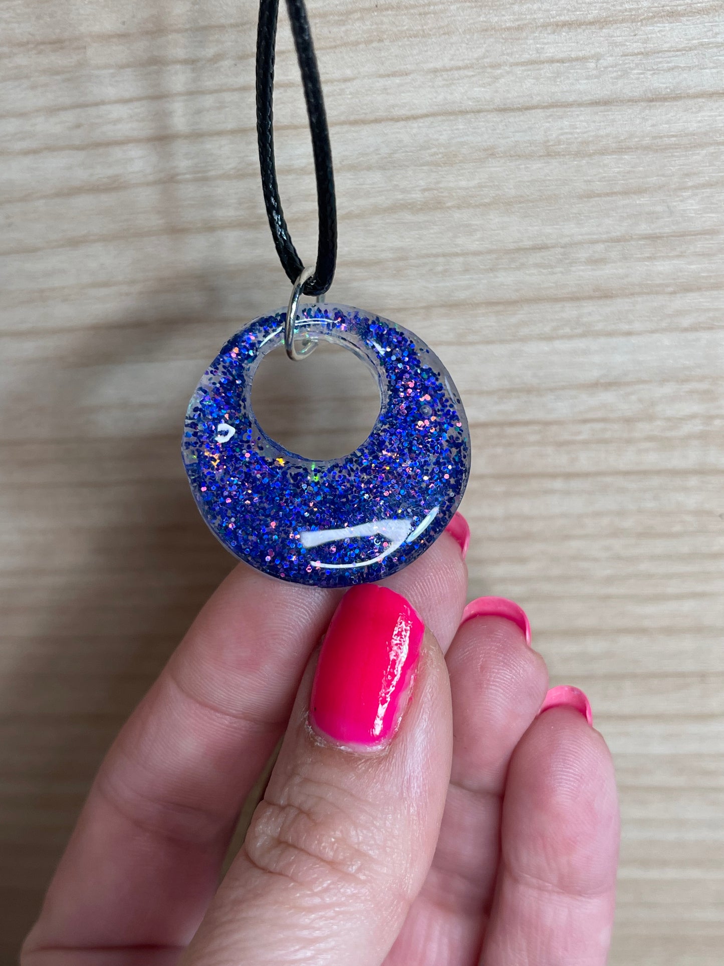 Duo Color Double Sided Glitter Round Resin Pendant Necklace