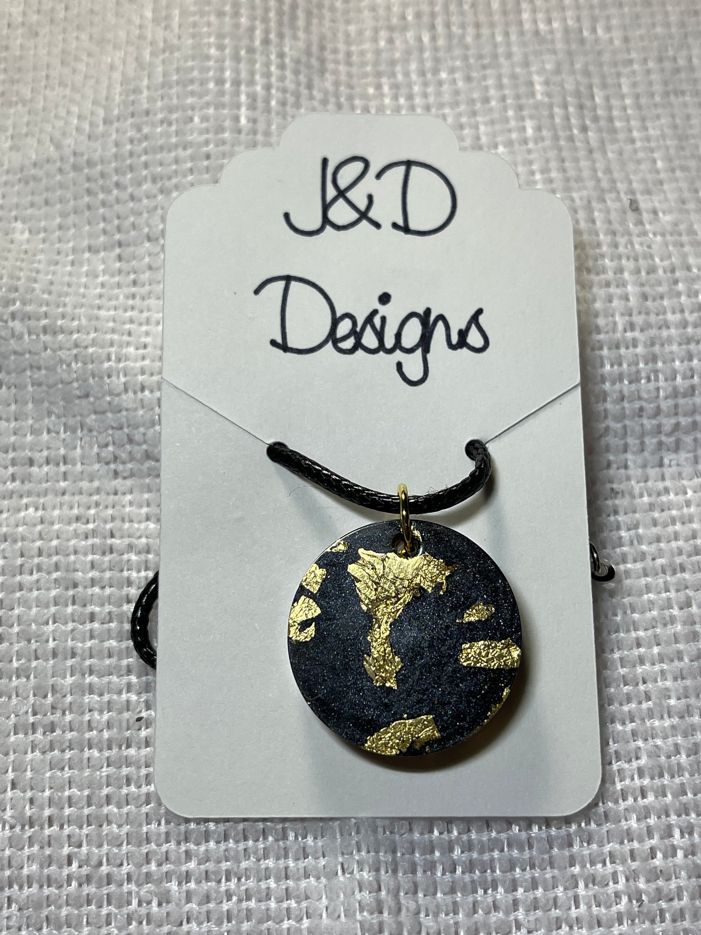 Black and Gold Flake Round Resin Pendant Necklace