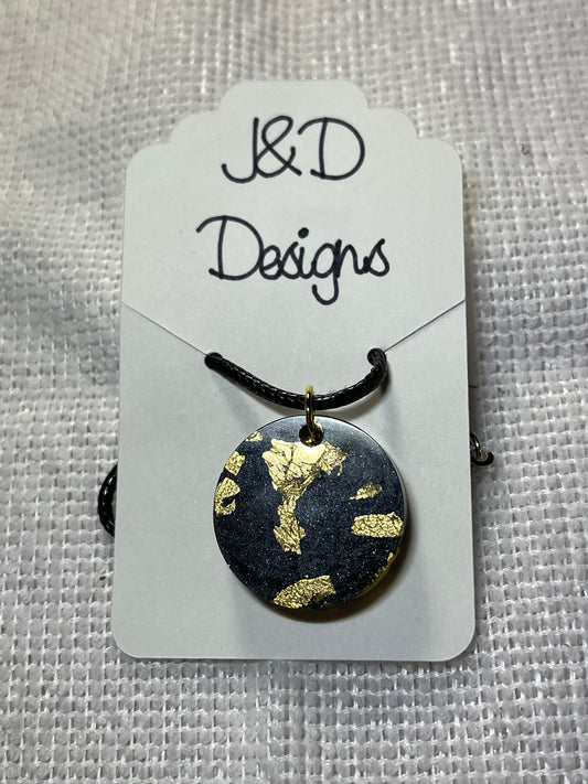 Black and Gold Flake Round Resin Pendant Necklace