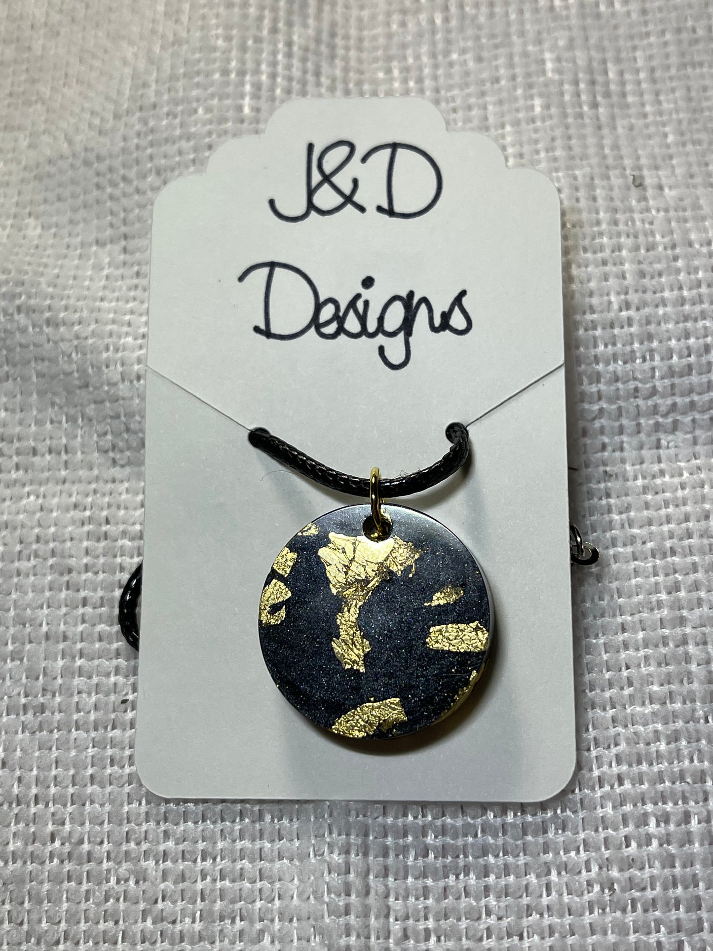 Black and Gold Flake Round Resin Pendant Necklace
