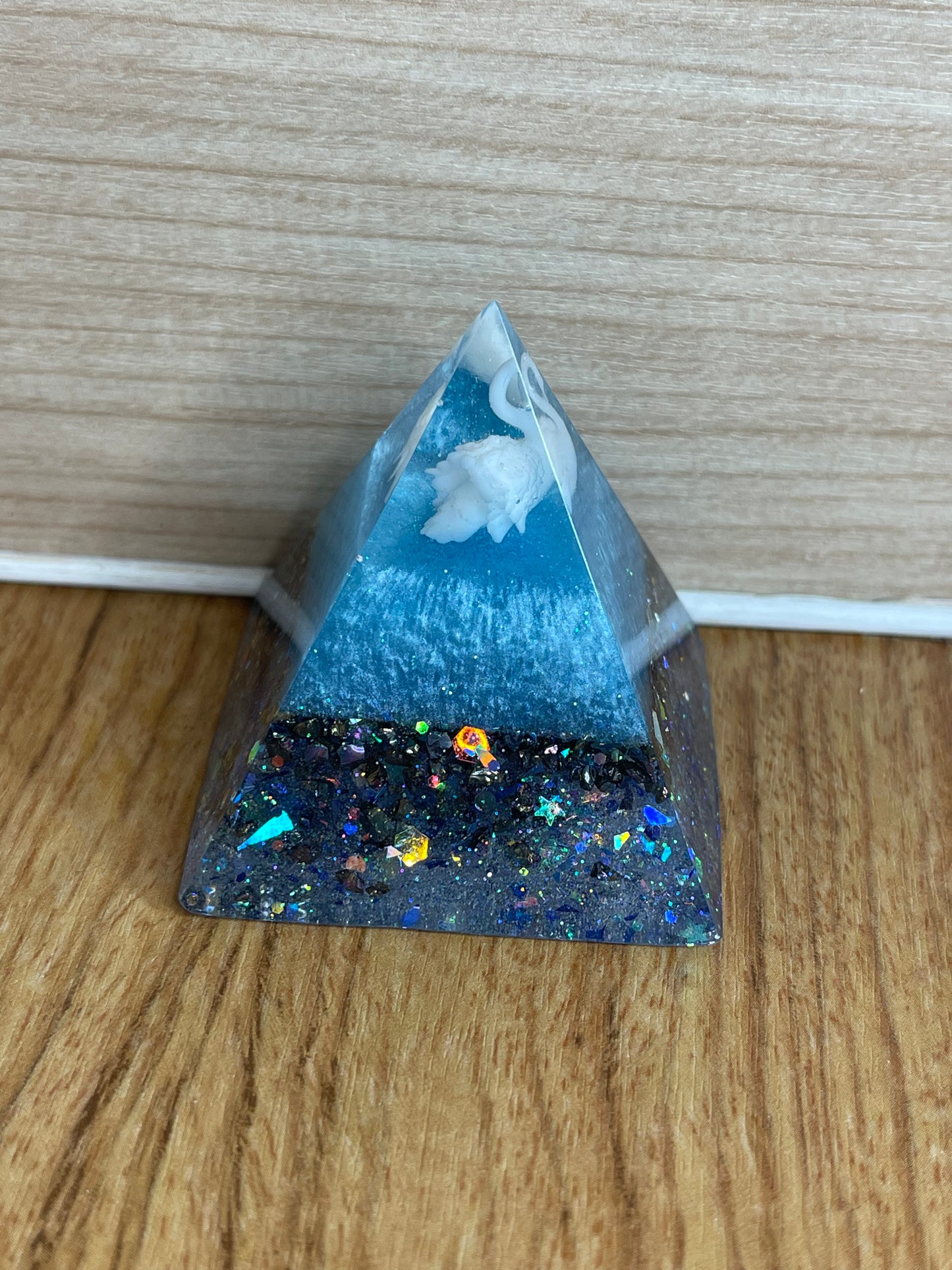 Swan in the Lake Pyramid Home Office Decor Decoration