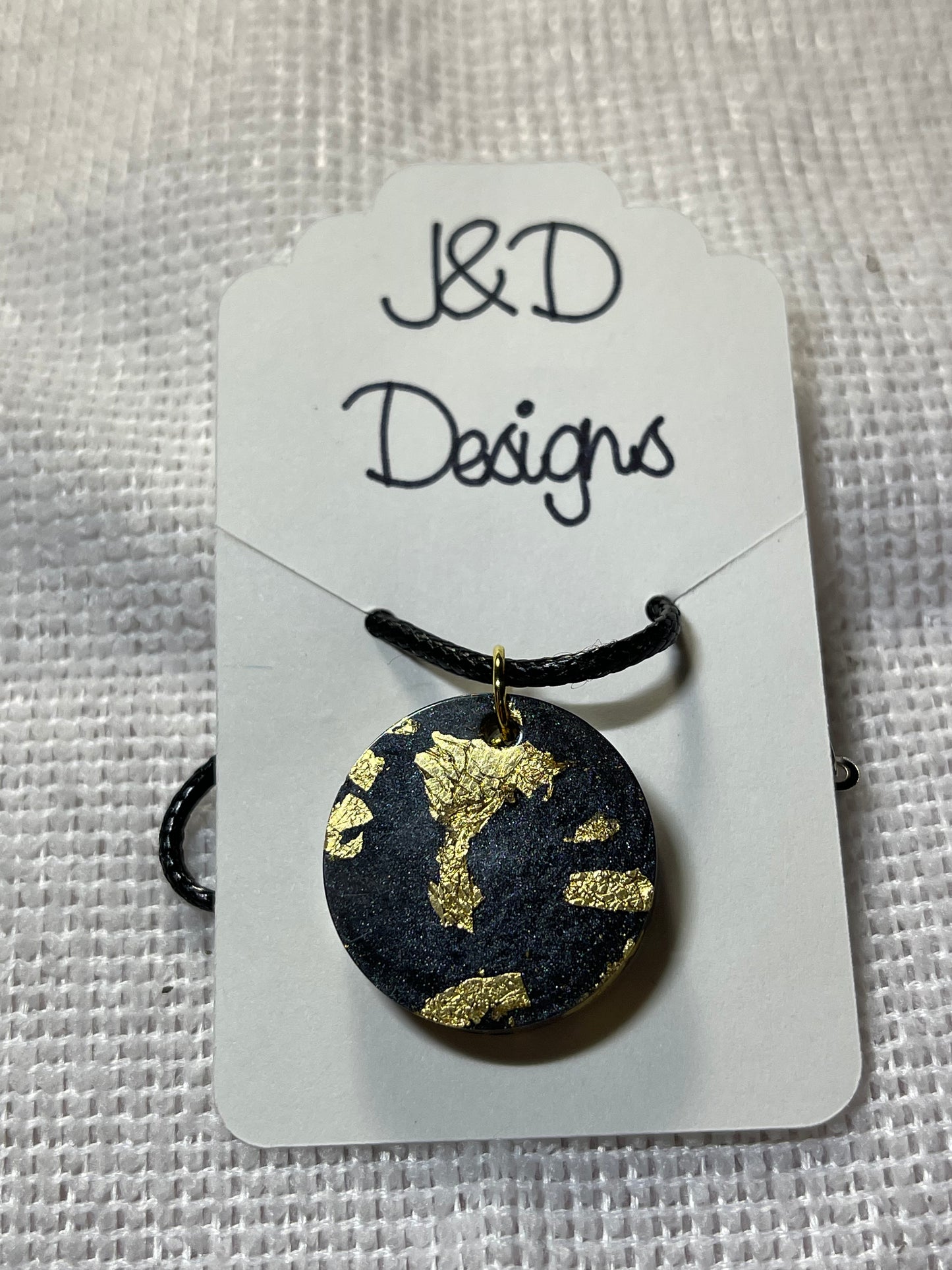 Black and Gold Flake Round Resin Pendant Necklace