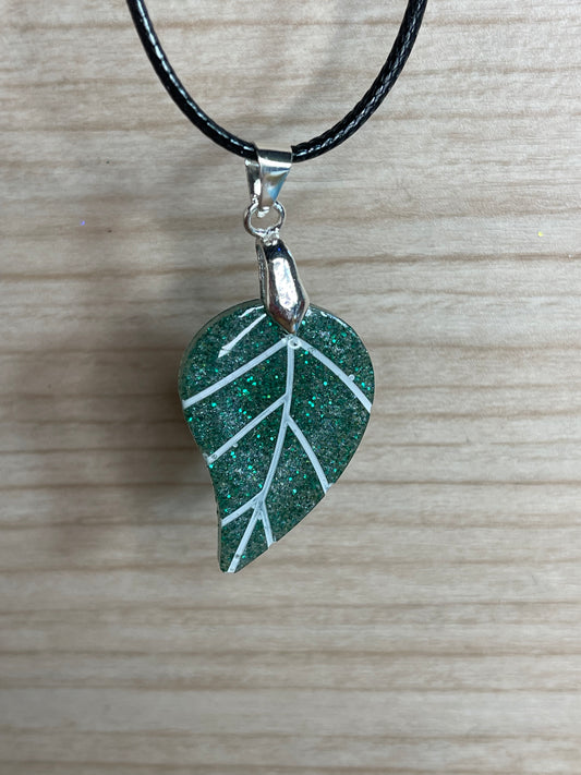 Green Leaf Resin Pendant Necklace