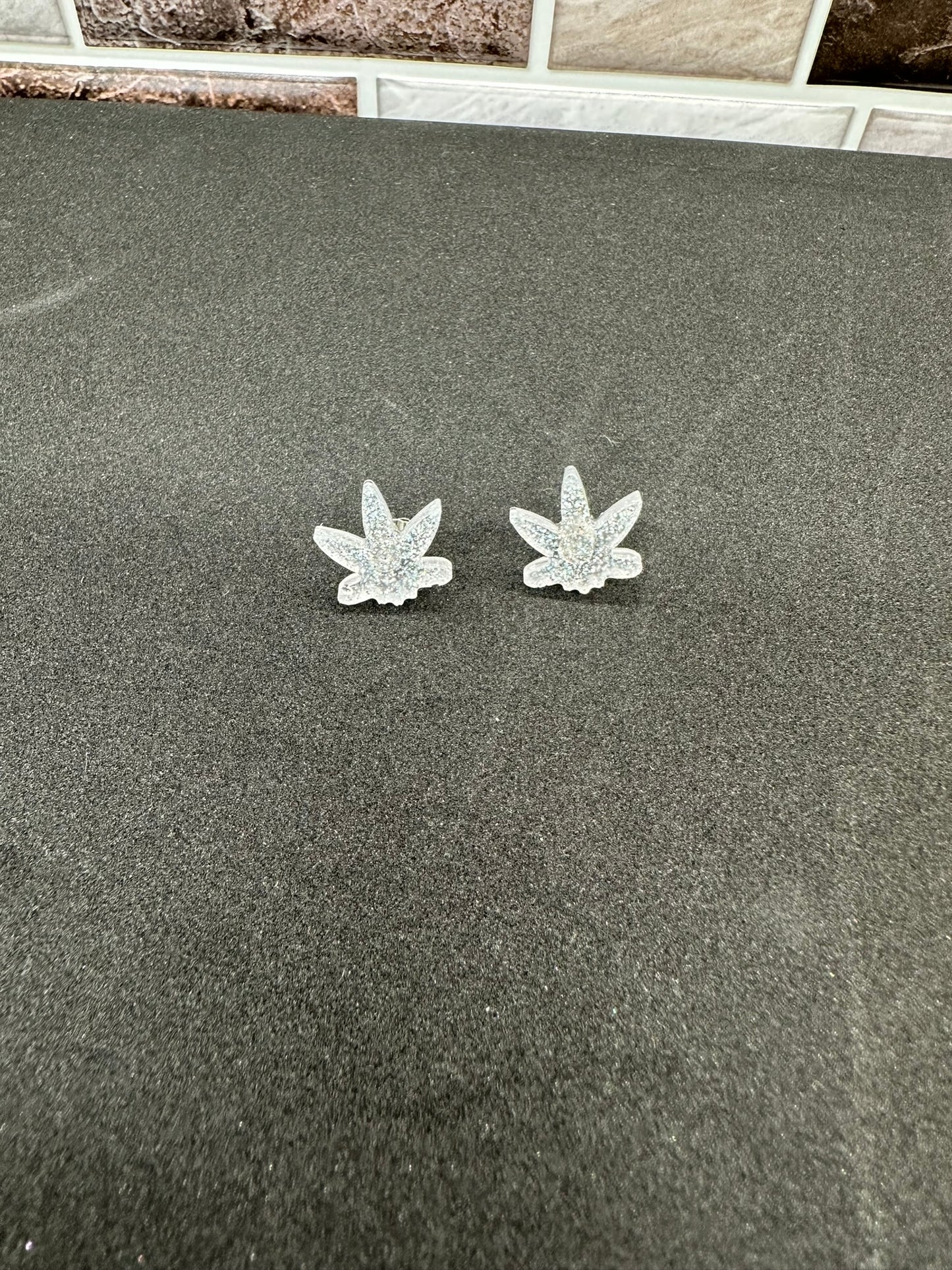 Clear & Glitter Weed Leaf Stud Earrings