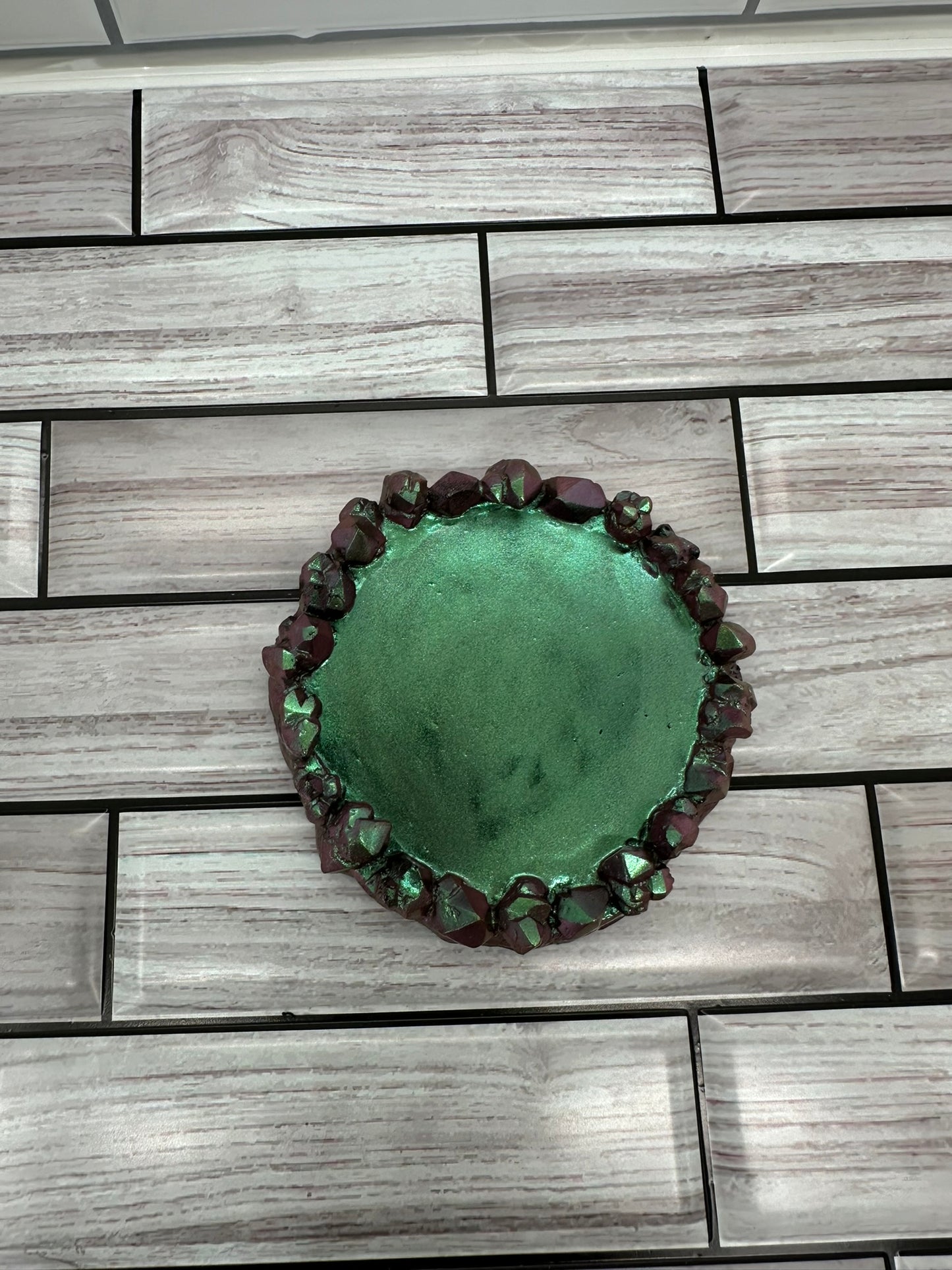 Green to Purple Color Shift Rock Edge Jewelry Dish / Tray