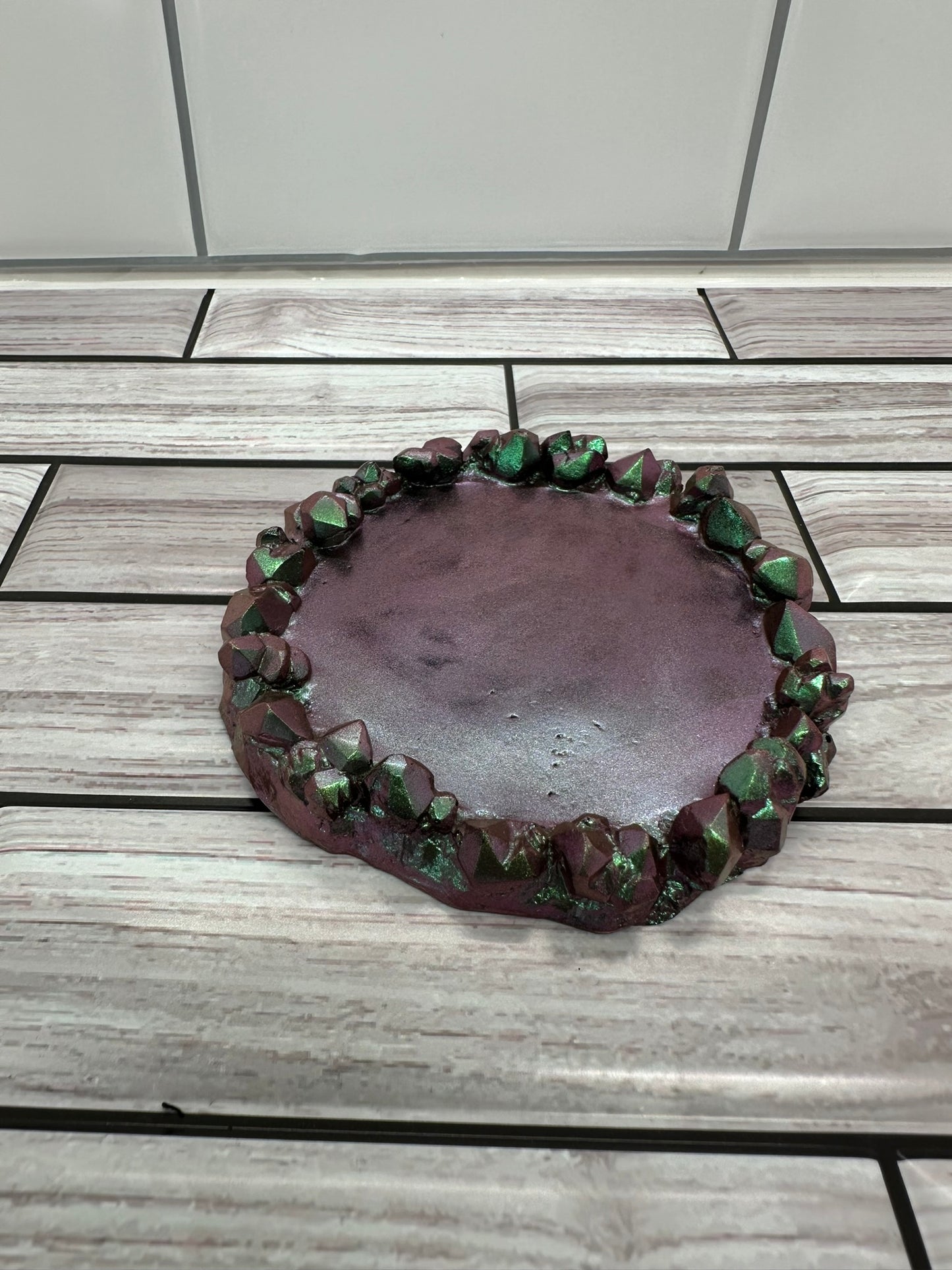 Green to Purple Color Shift Rock Edge Jewelry Dish / Tray