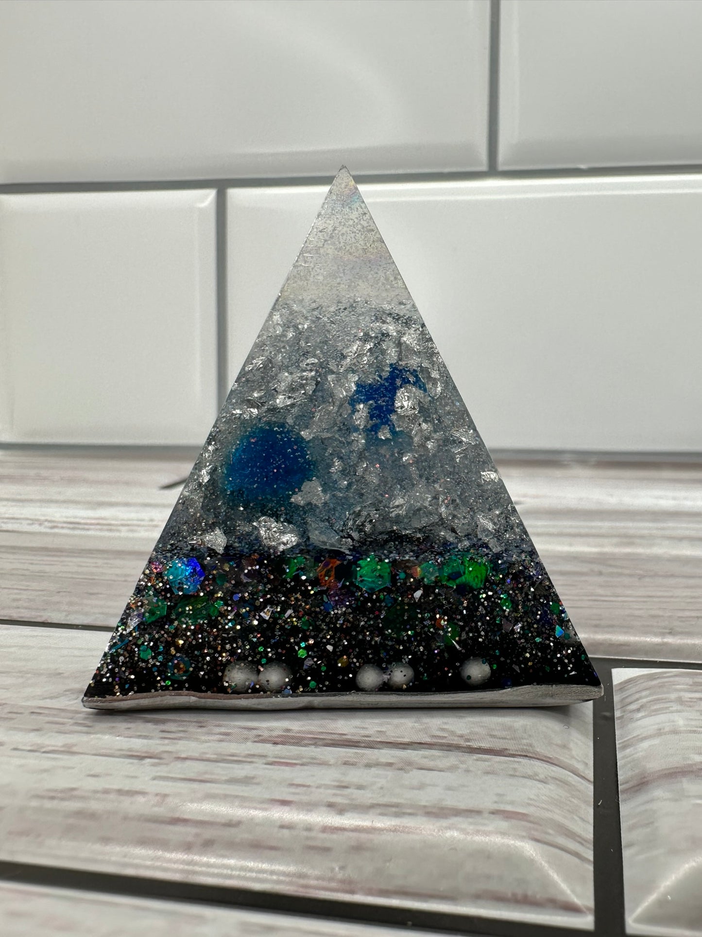 Blue Diamond Drop Ugly Pour Pyramid