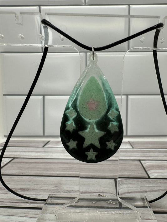 Reversable Green Tear Drop Star Pendent and Necklace