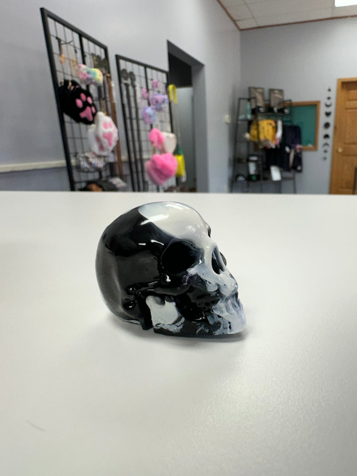 Black and White Marble Skull Head