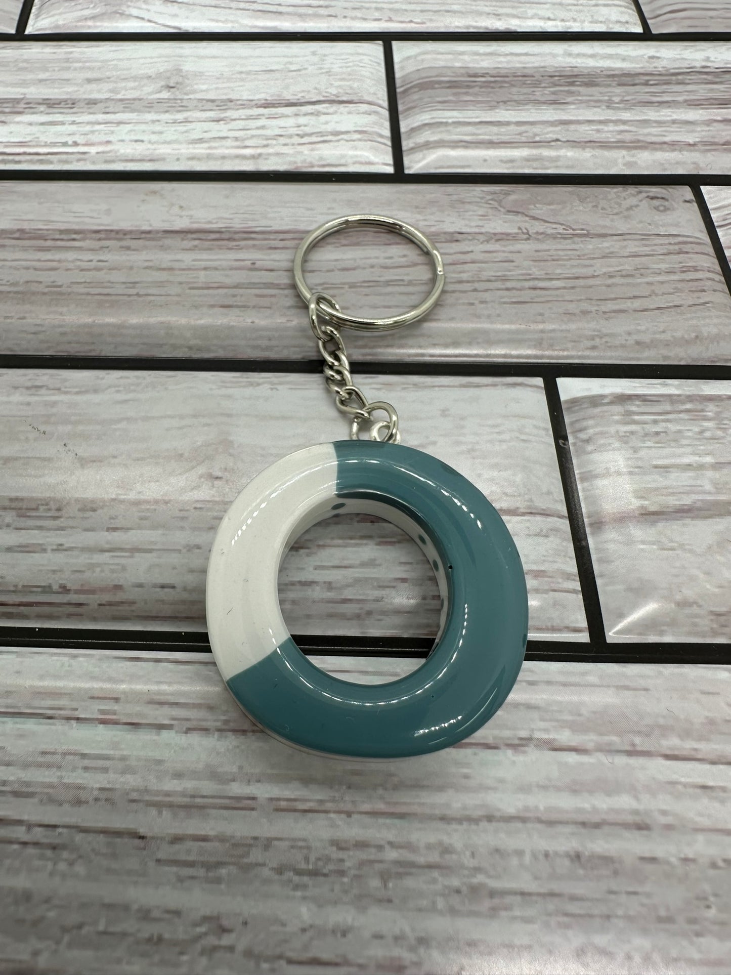 Resin Letter O Grey and White Keychain