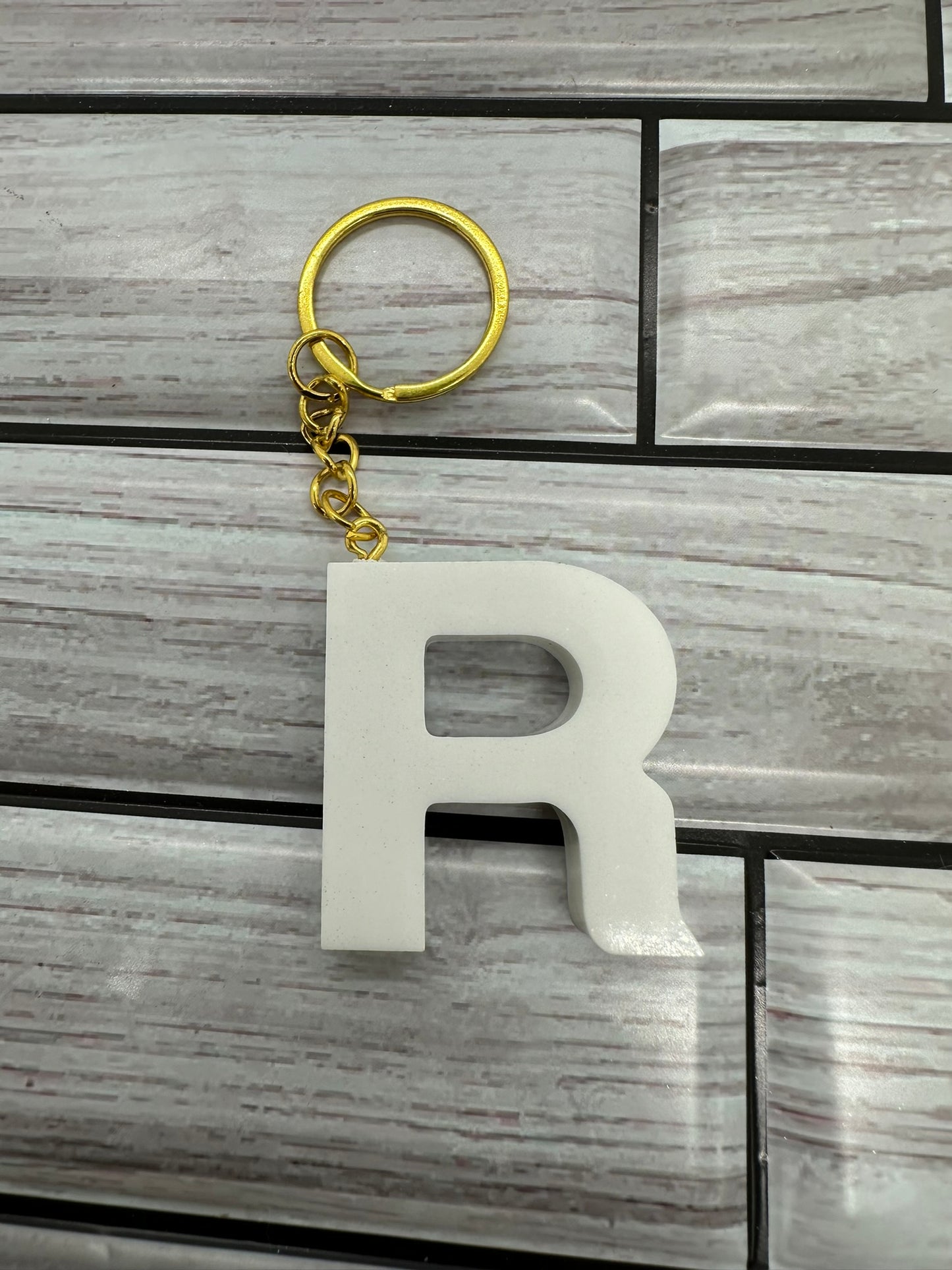 Personalized R Keychain