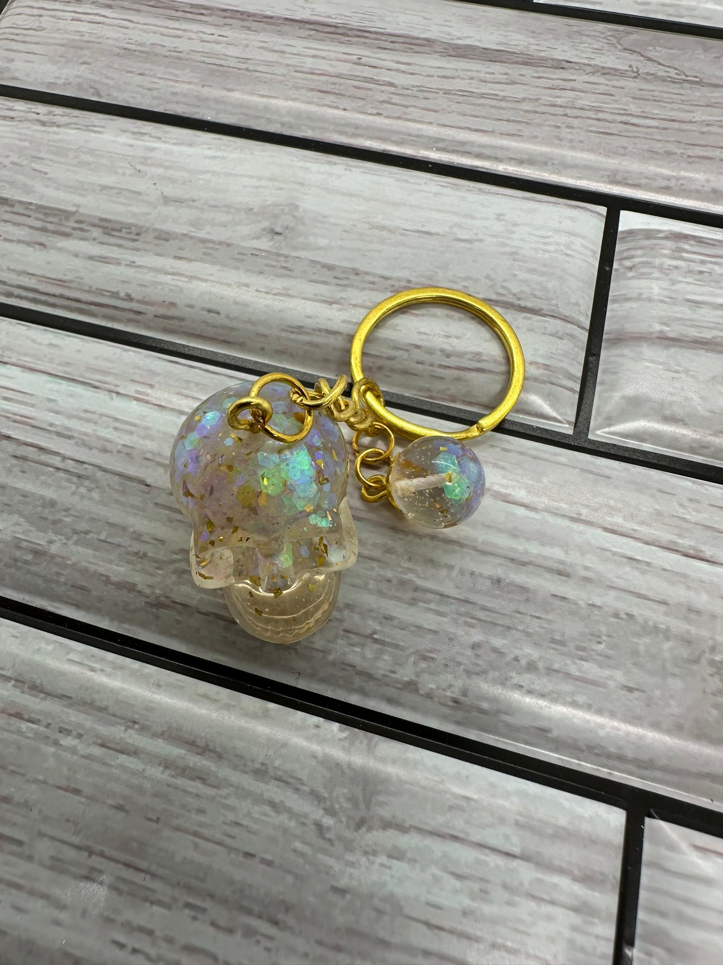 Shimmering Skull Keychain